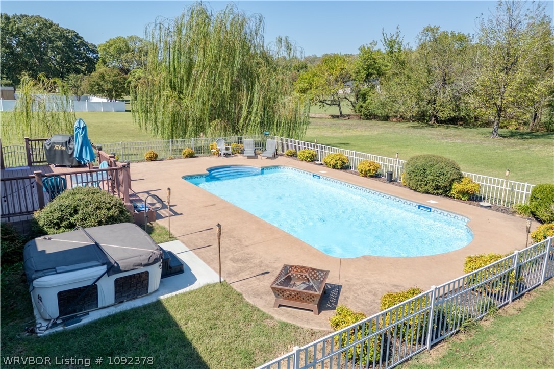 main property photo 34