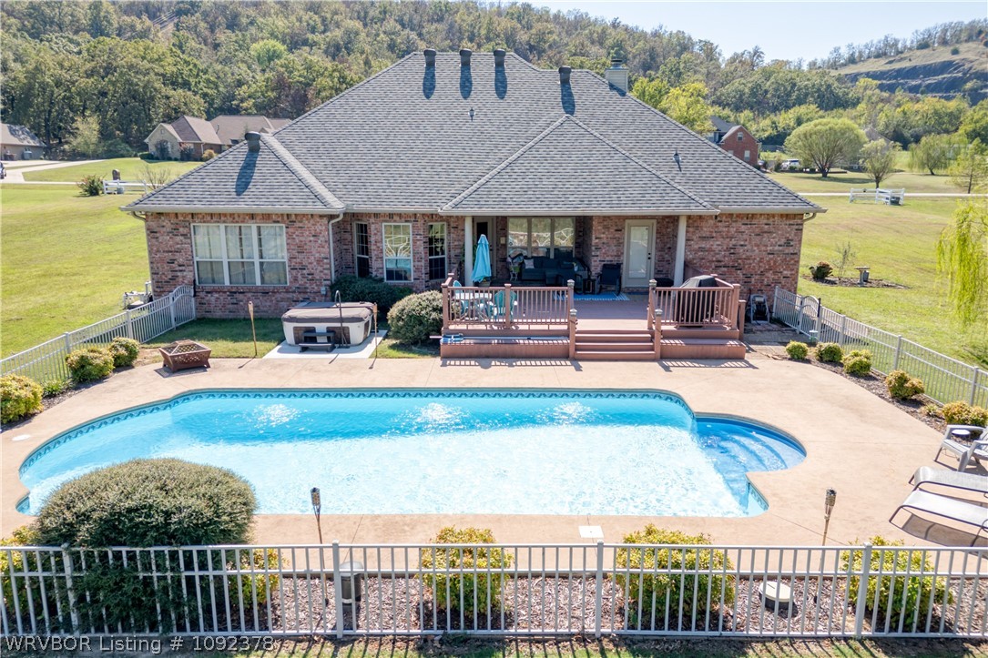 main property photo 36
