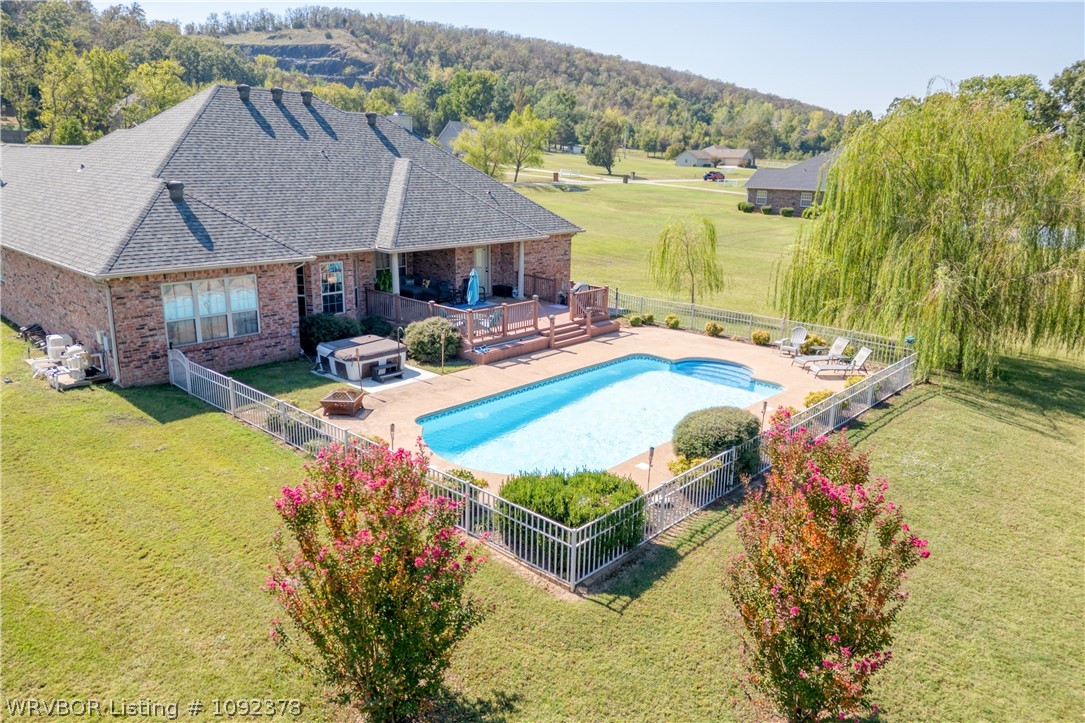 main property photo 37