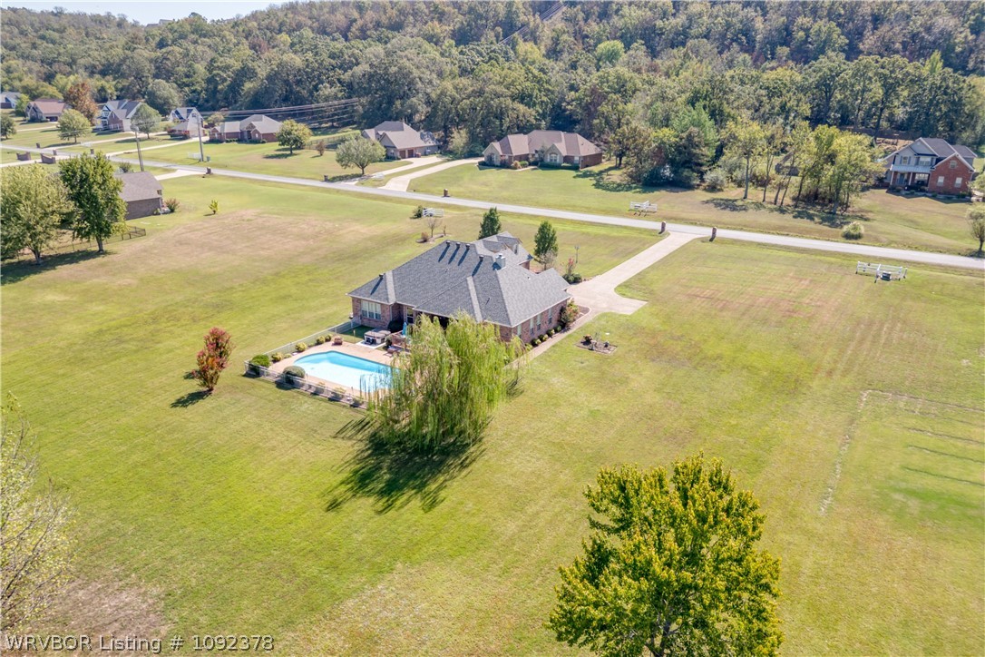 main property photo 40