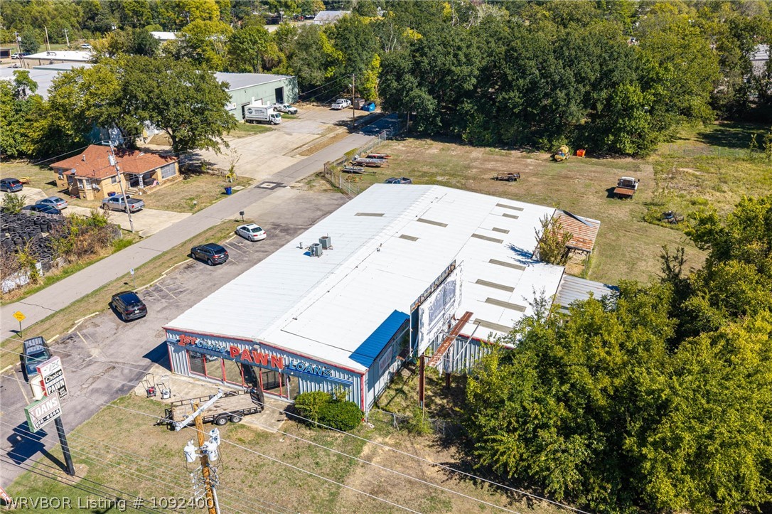 main property photo 10