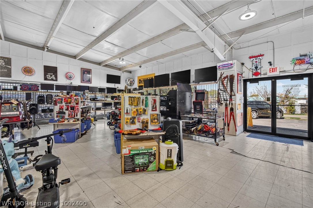 main property photo 22