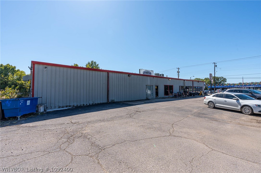 main property photo 3
