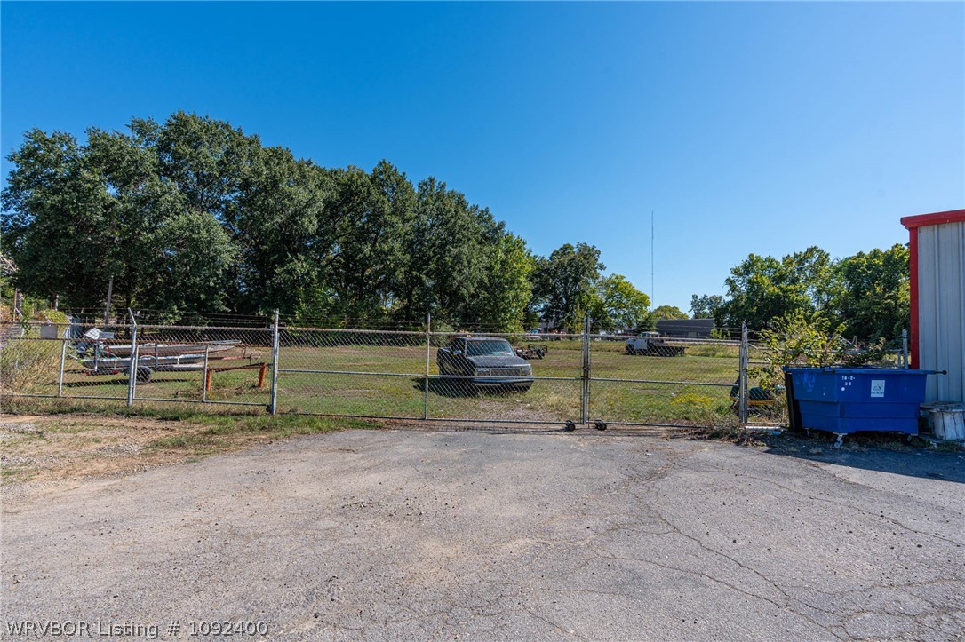 main property photo 4
