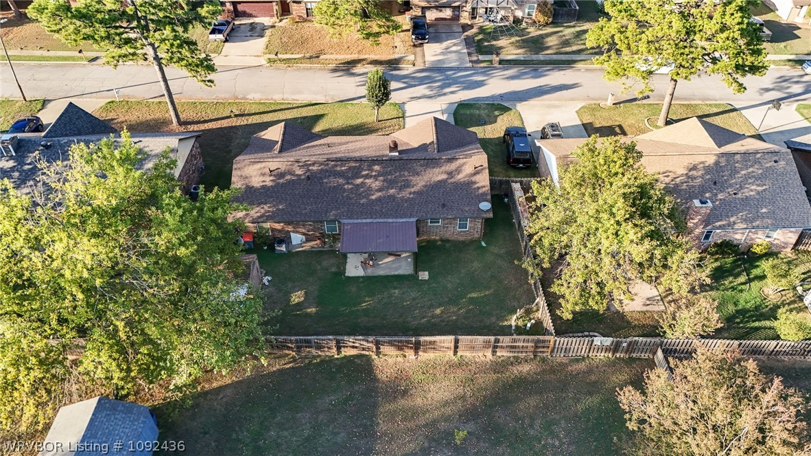 main property photo 30