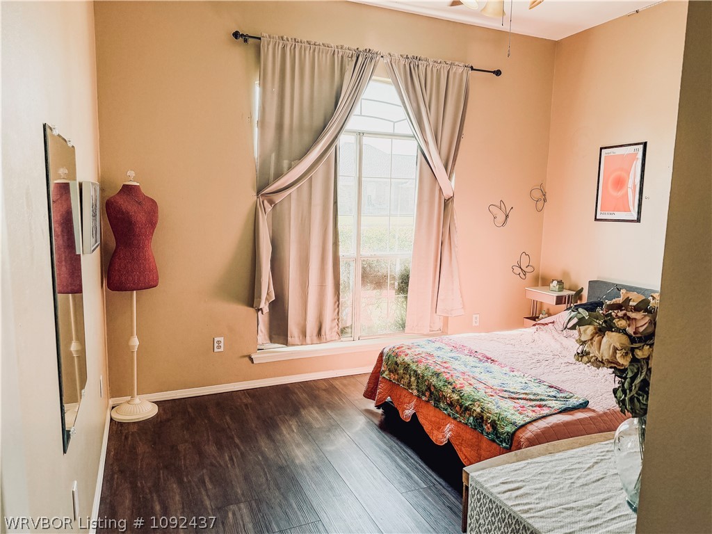 main property photo 11