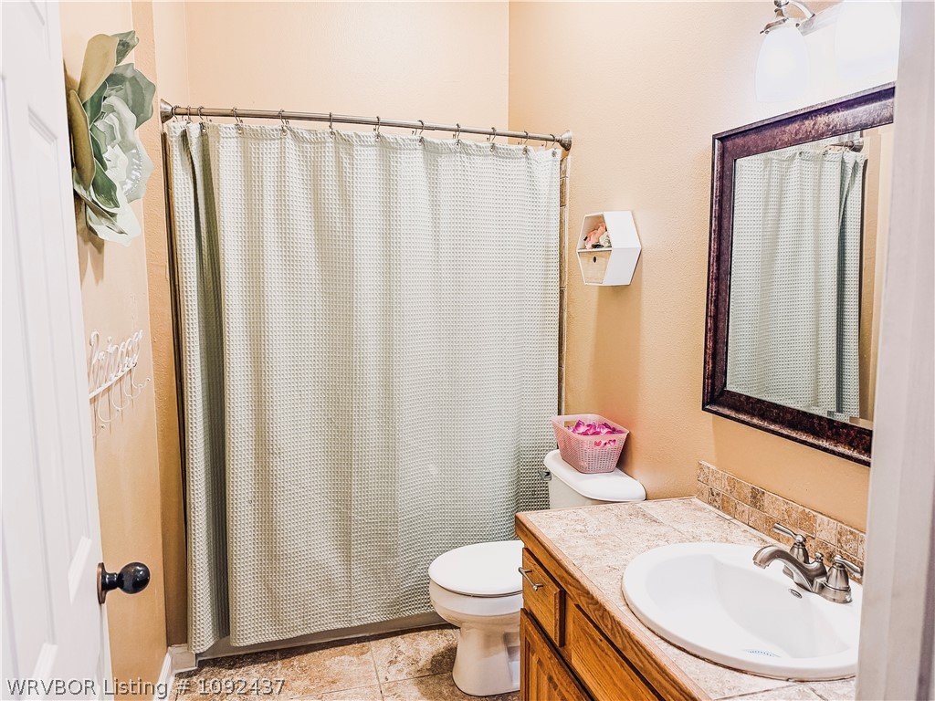 main property photo 13