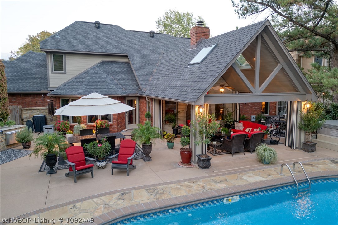 main property photo 41