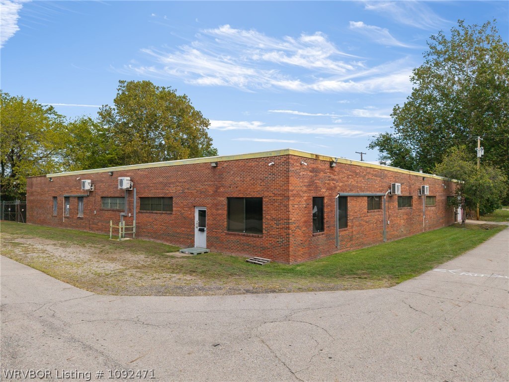 main property photo 0