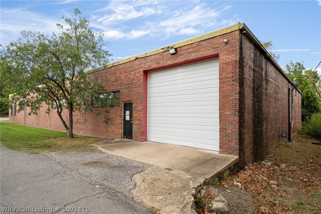 main property photo 4