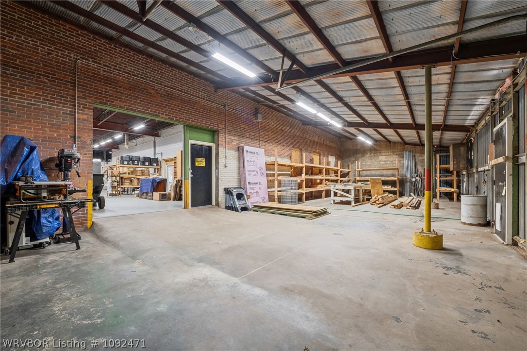 main property photo 9