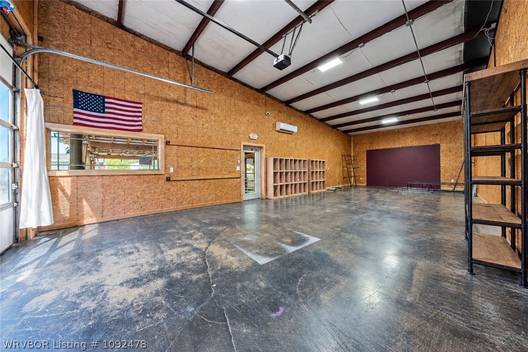 main property photo 16