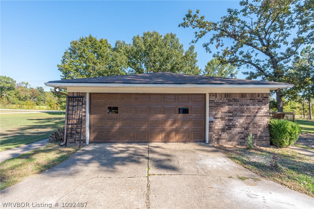 main property photo 45