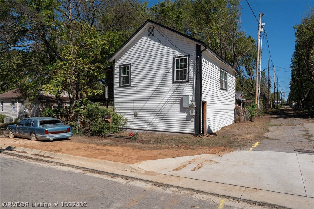 main property photo 17