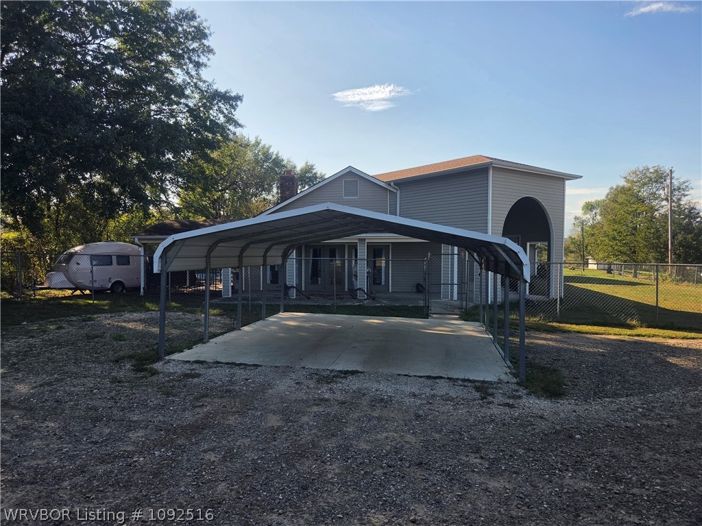 main property photo 16