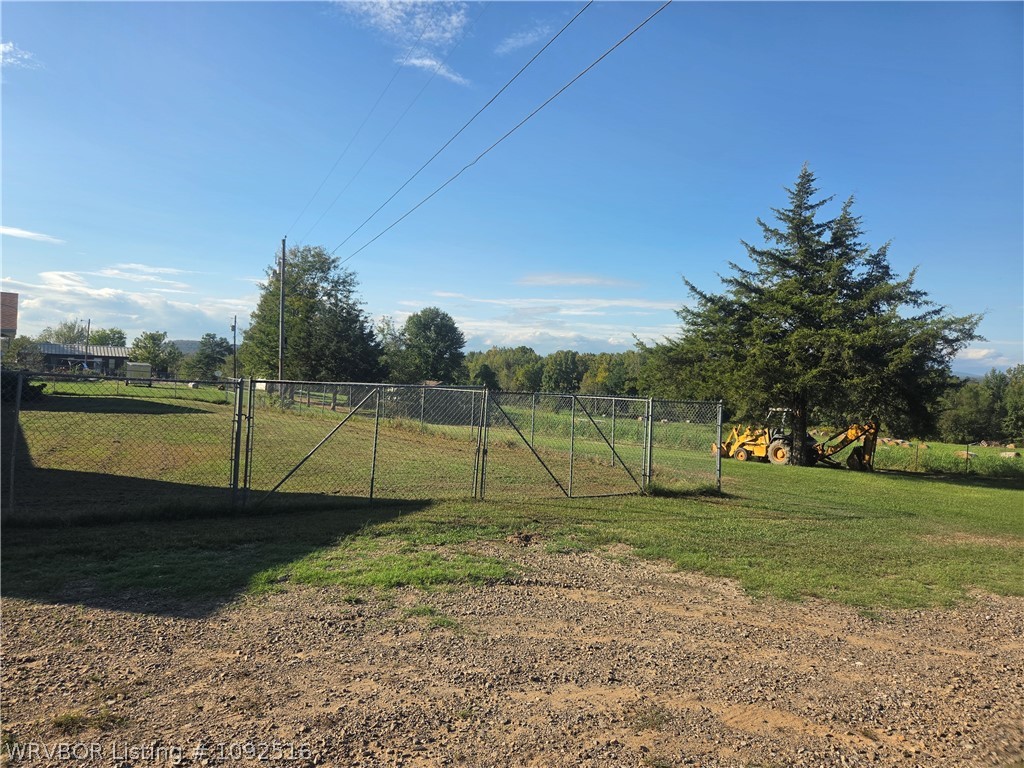 main property photo 23
