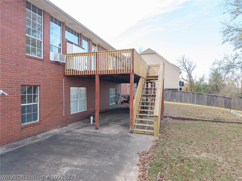 main property photo 10