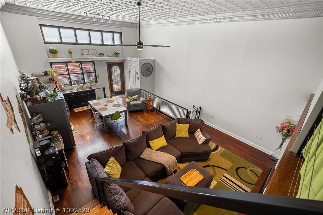 main property photo 16