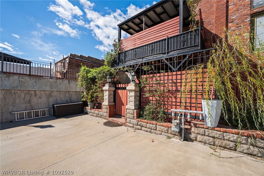 main property photo 39