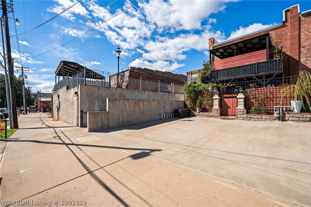 main property photo 41