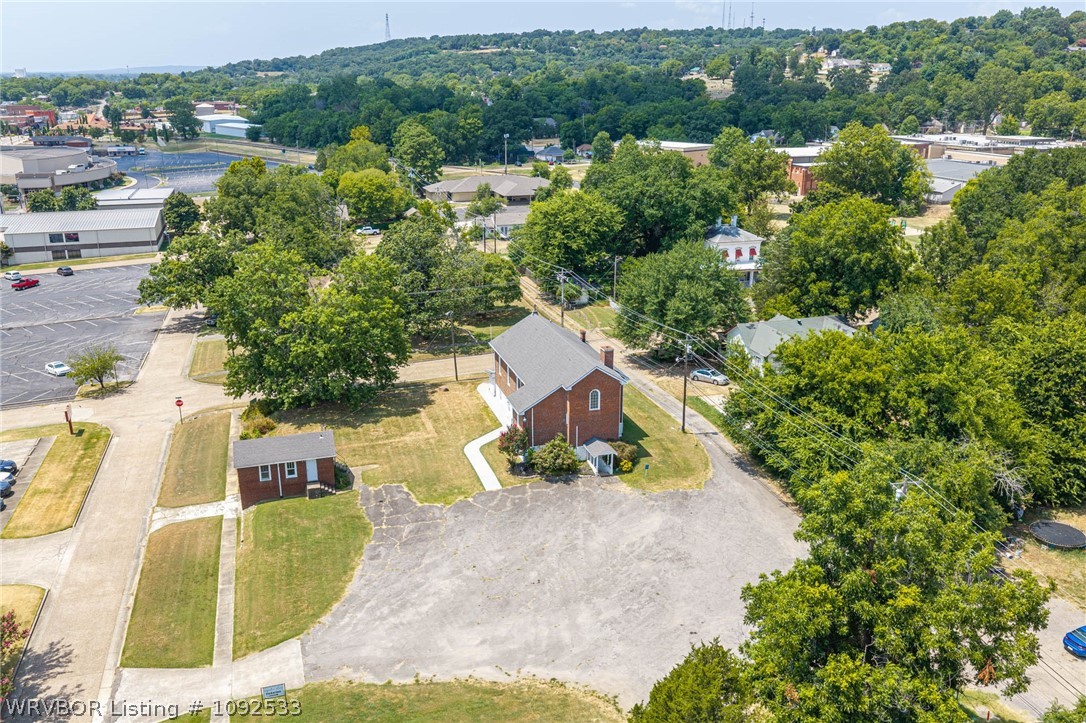 main property photo 13