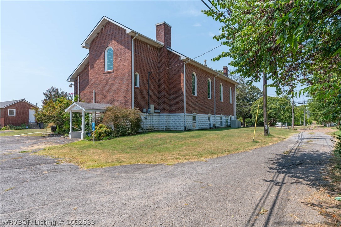 main property photo 2