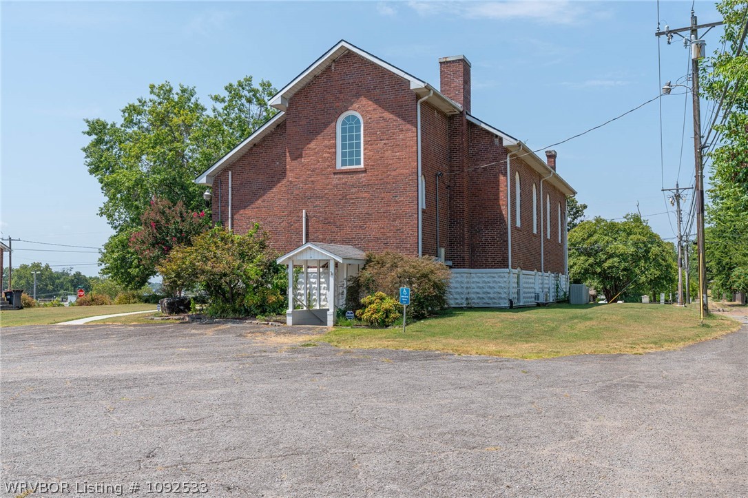 main property photo 3