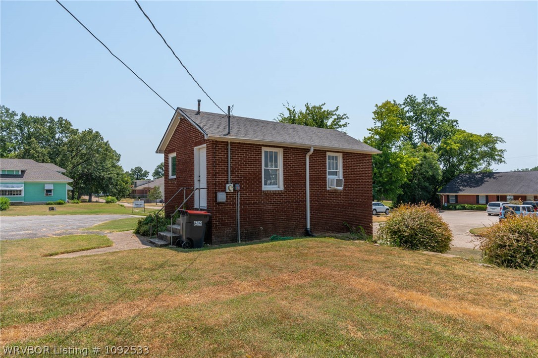 main property photo 8