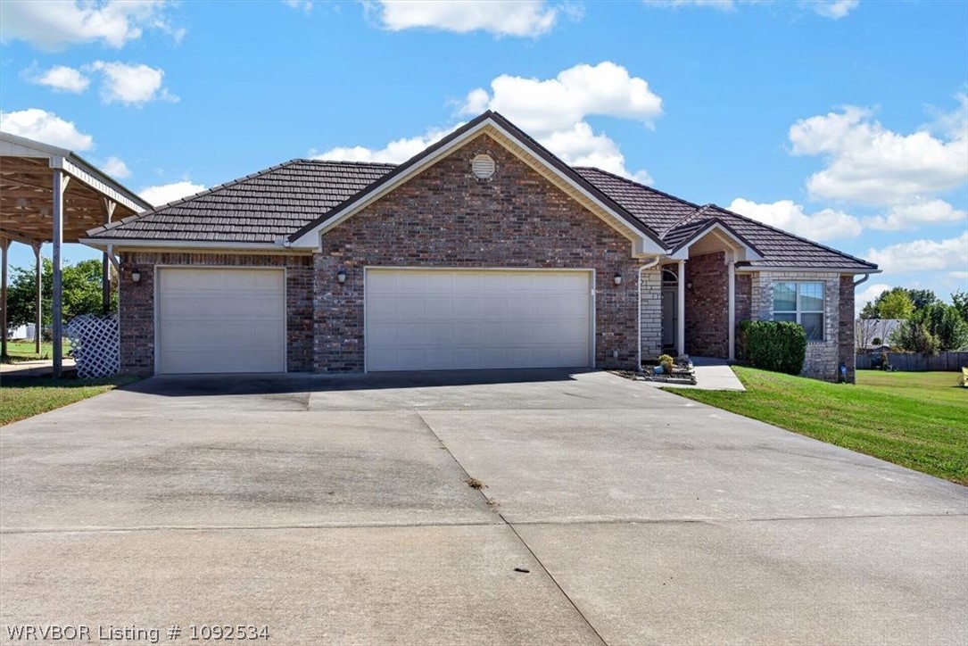main property photo 0