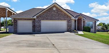 image of property with 3 Bed | 2 Bath | 1,818 Sqft