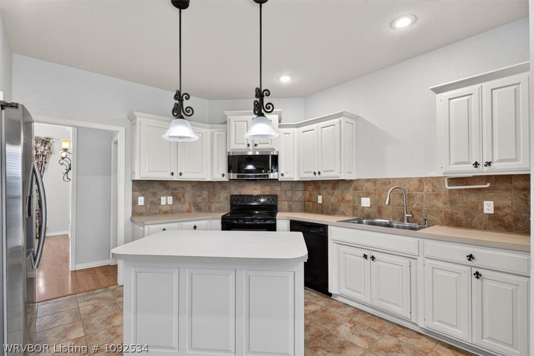main property photo 17