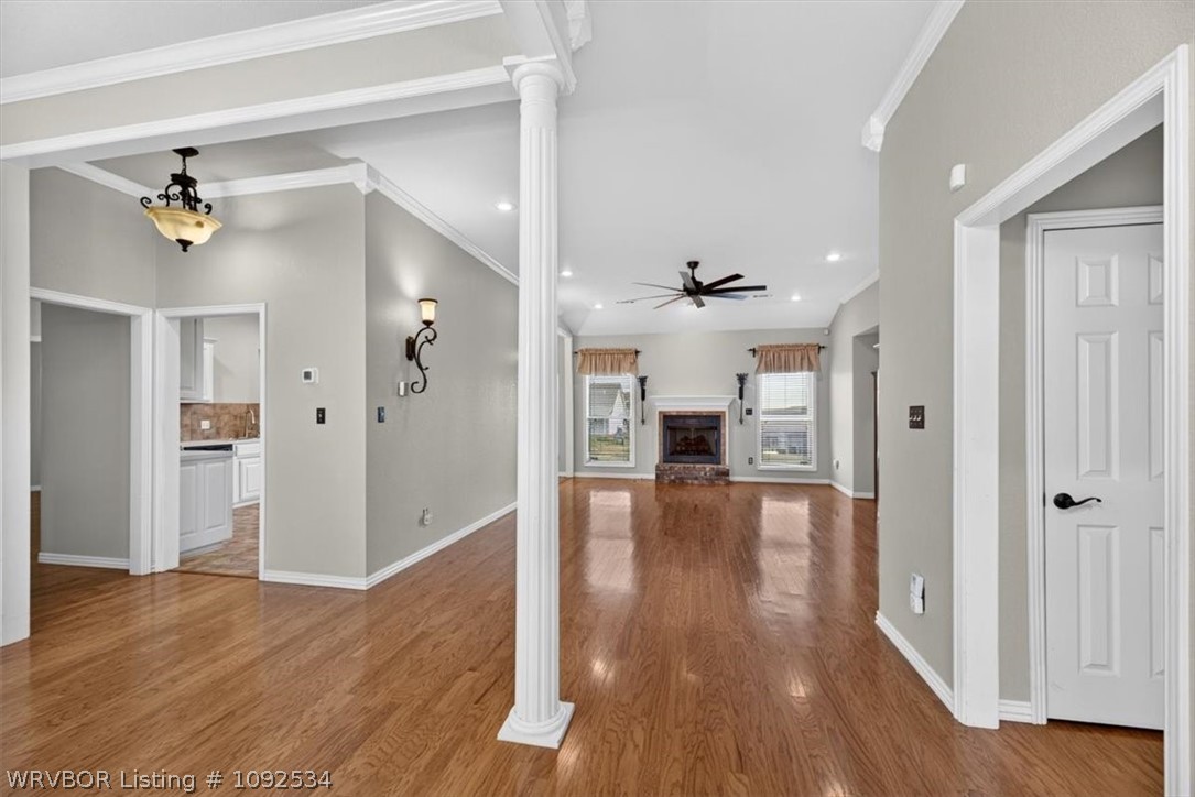 main property photo 9