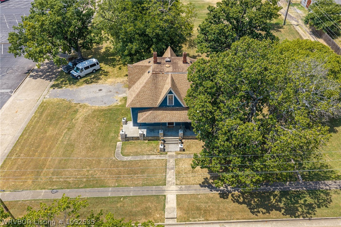 main property photo 10