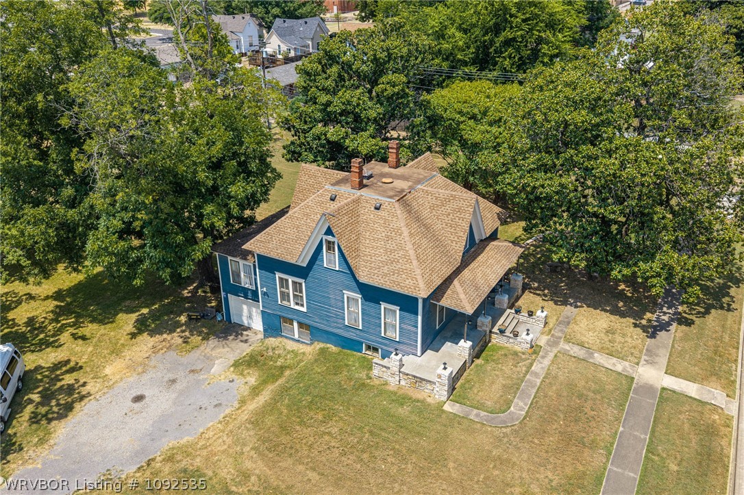 main property photo 11