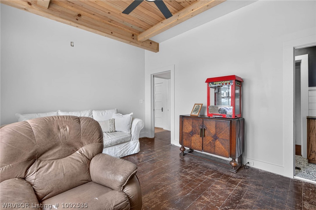 main property photo 25