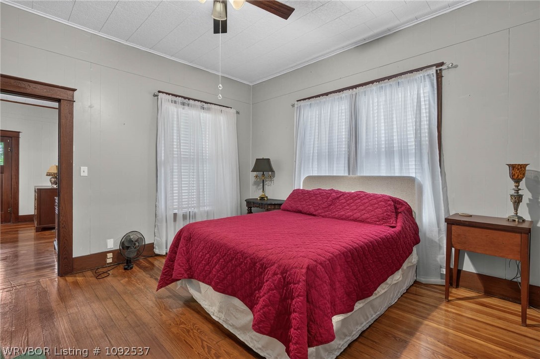 main property photo 11