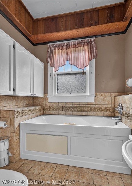 main property photo 12