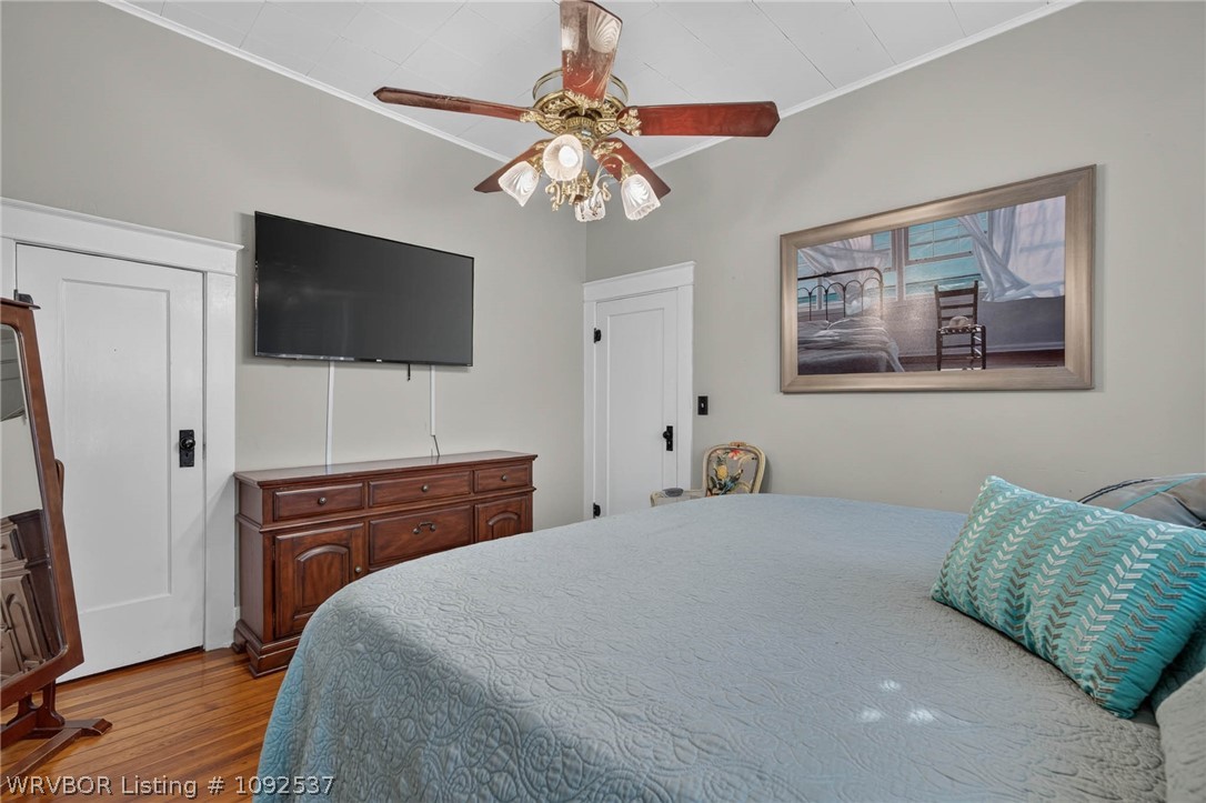 main property photo 16