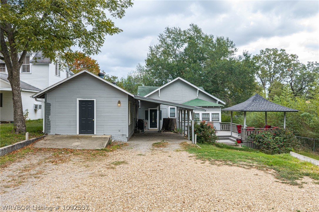 main property photo 32