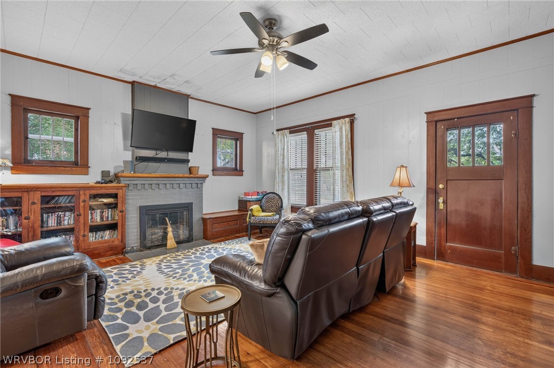 main property photo 4