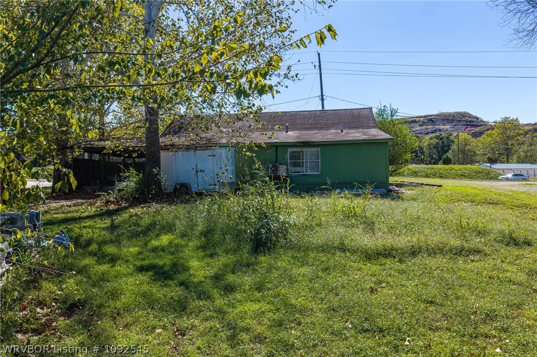 main property photo 28
