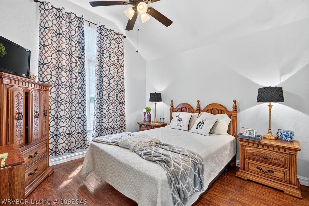 main property photo 19