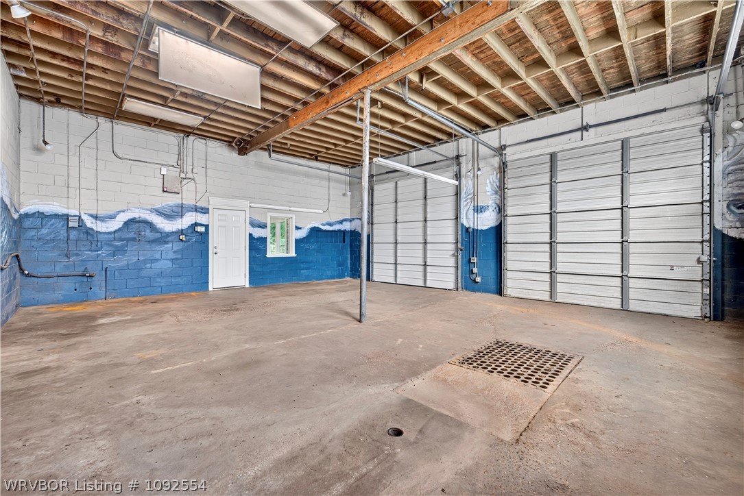 main property photo 20