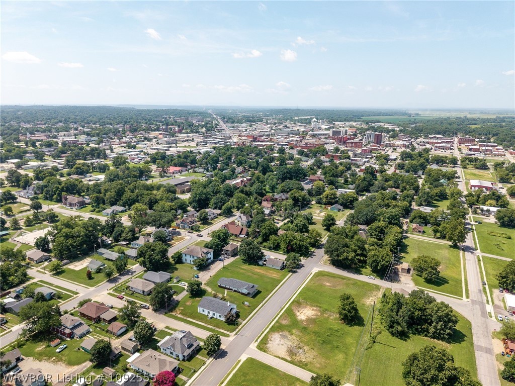 main property photo 18
