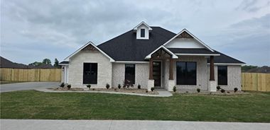 image of property with 4 Bed | 2 Bath | 1,808 Sqft