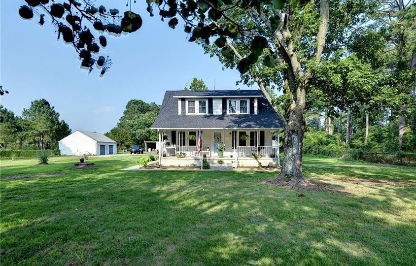 2117 Cooks Landing Rd, Hayes, VA 23072