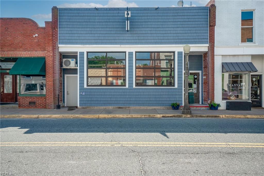 8 North St, Onancock, VA 23417