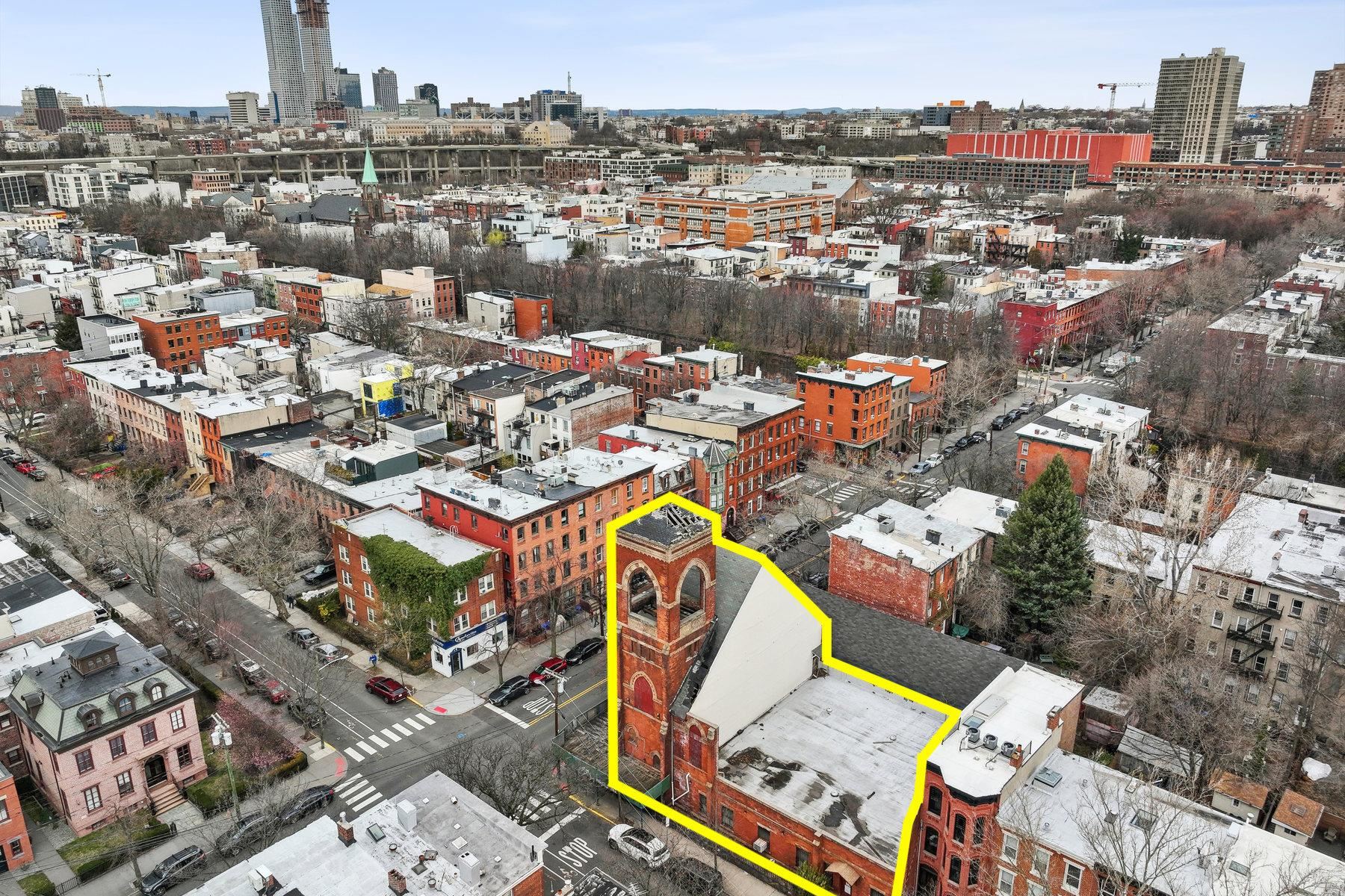main property photo 7