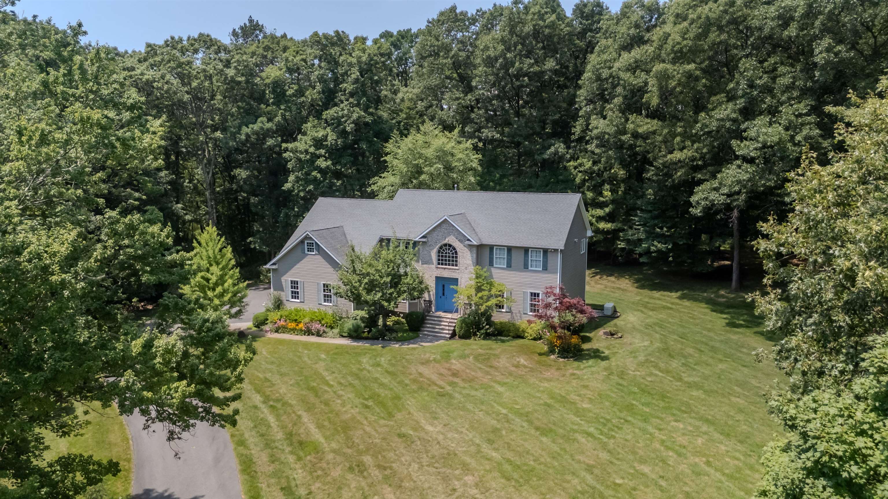 main property photo 40