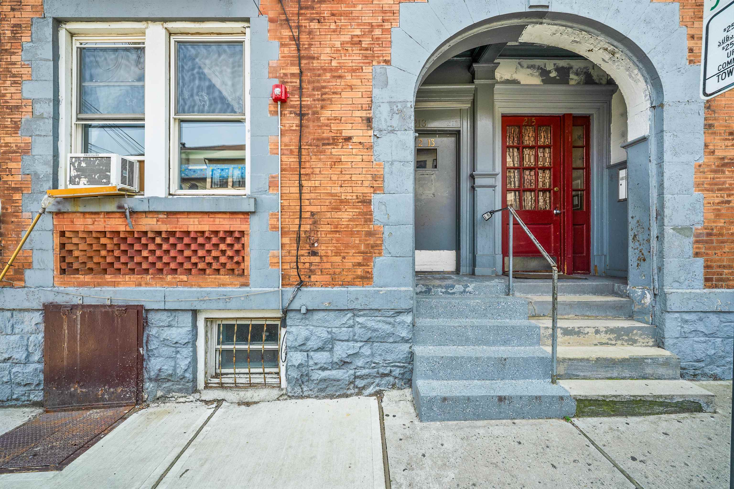 main property photo 0